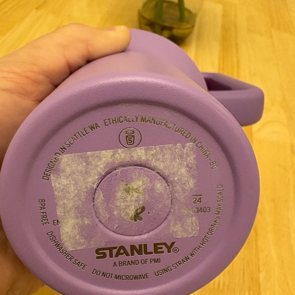 💜 Olivia Rodrigo Stanley 40oz 💜 - Picture 5 of 8